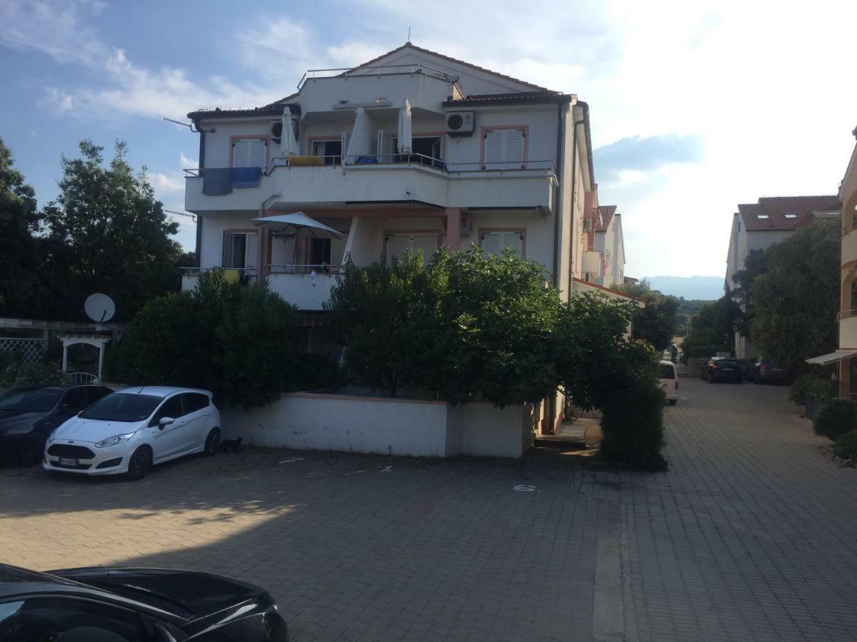 Vicy Apartment Novalja